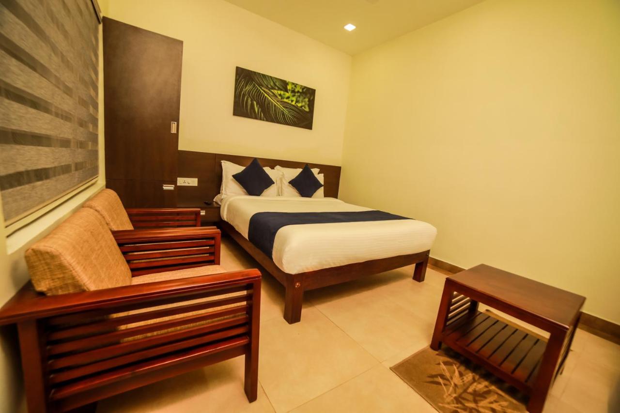 Golden Fern Resort Kanthalloor Buitenkant foto